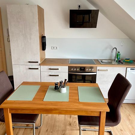 Stadtoase Geraeumige Gaestewohnungen Mit Balkon, Komfort, Modernitaet Und Ruhe, Fuer Monteure Geeignet, Free Wifi Frankenberg Buitenkant foto