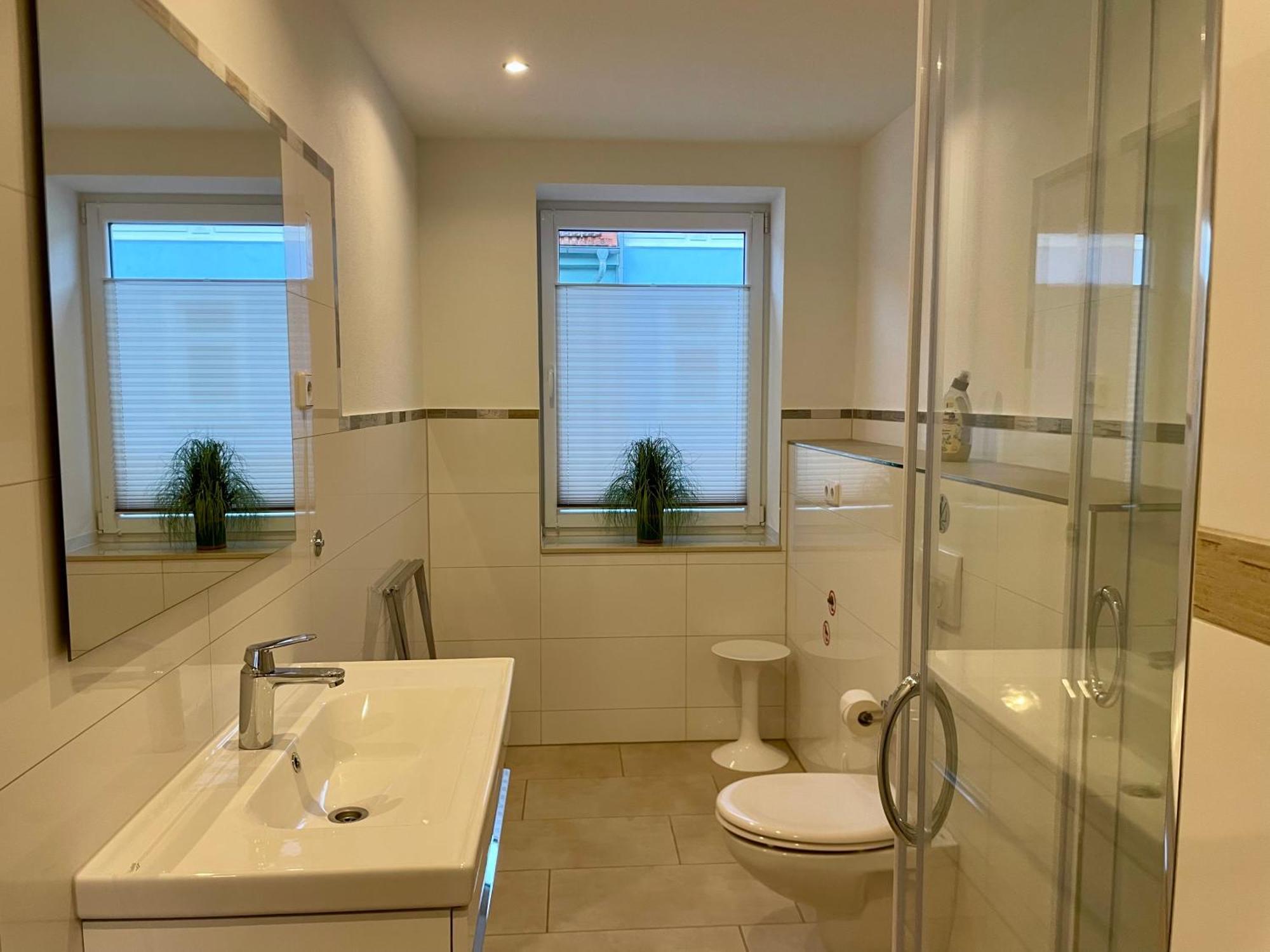 Stadtoase Geraeumige Gaestewohnungen Mit Balkon, Komfort, Modernitaet Und Ruhe, Fuer Monteure Geeignet, Free Wifi Frankenberg Buitenkant foto